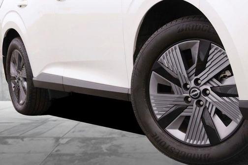 White Pearl 2025 Nissan Murano SL