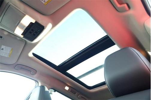2024 Nissan Pathfinder SL FWD
