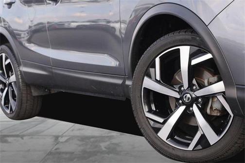 2020 Nissan Rogue Sport SL