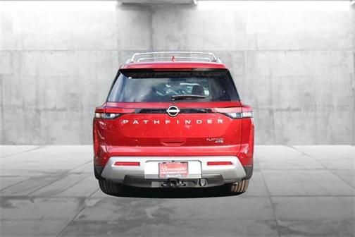 2025 Nissan Pathfinder Platinum 4WD