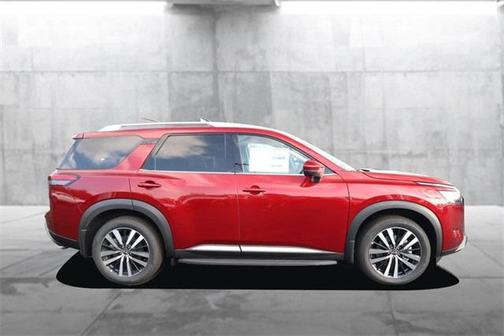 2025 Nissan Pathfinder Platinum 4WD
