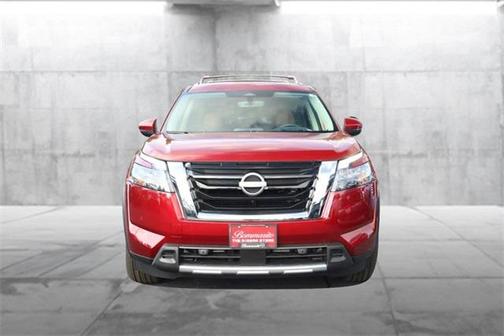 2025 Nissan Pathfinder Platinum 4WD