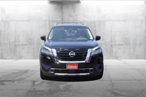 2024 Nissan Pathfinder SL 4WD