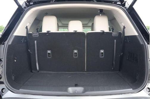 Super Black 2026 Nissan Pathfinder SL