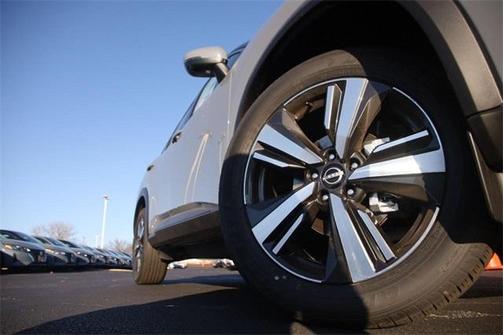 2025 Nissan Rogue SL