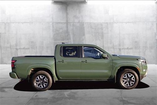 2024 Nissan Frontier SL