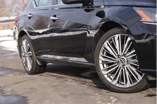 2025 Nissan Altima 2.5 SL