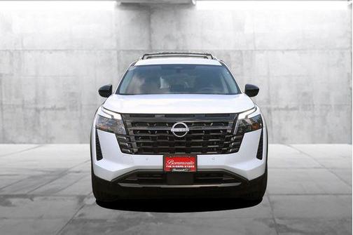 White Pearl 2026 Nissan Pathfinder SV