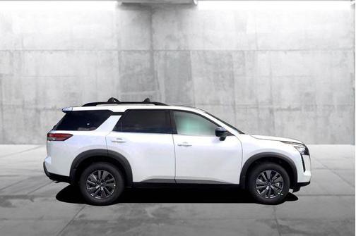 White Pearl 2026 Nissan Pathfinder SV