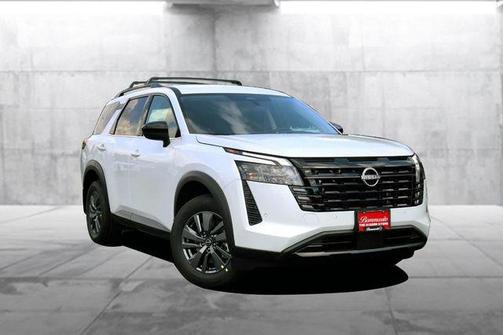 White Pearl 2026 Nissan Pathfinder SV
