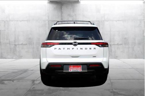 White Pearl 2026 Nissan Pathfinder SV