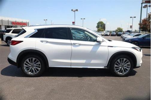 2024 INFINITI QX50 LUXE