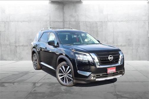 2025 Nissan Pathfinder Platinum 4WD