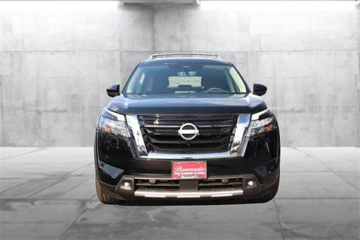 2025 Nissan Pathfinder Platinum 4WD