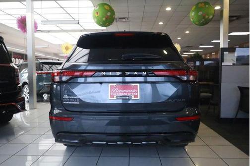 Moonrock Gray 2026 Nissan Rogue Platinum