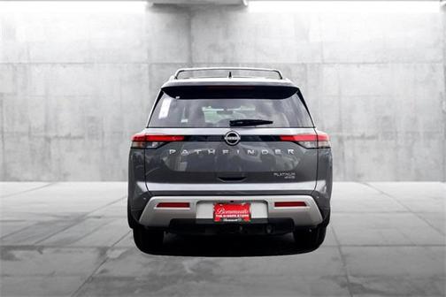 2025 Nissan Pathfinder Platinum 4WD