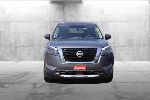 Gun Metallic 2025 Nissan Pathfinder SL FWD