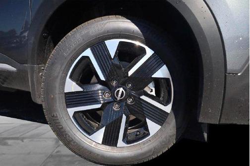 Gun Met 2027 Nissan Kicks SV