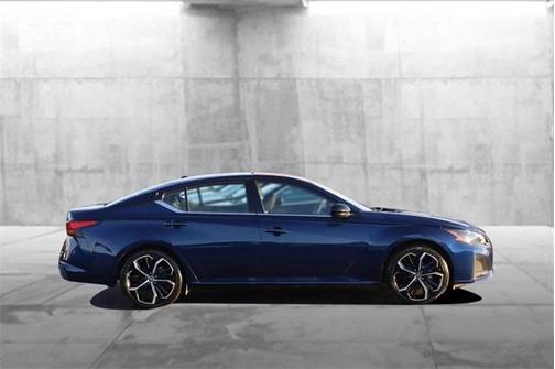 2024 Nissan Altima SR FWD