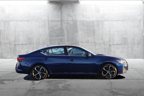 2024 Nissan Altima SR FWD