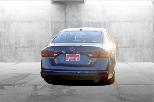 2024 Nissan Altima SR FWD