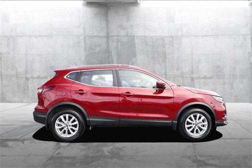 2022 Nissan Rogue Sport SV