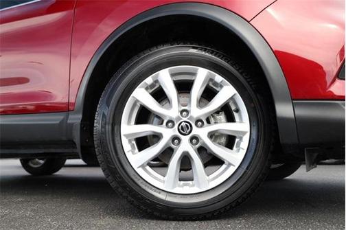 2022 Nissan Rogue Sport SV