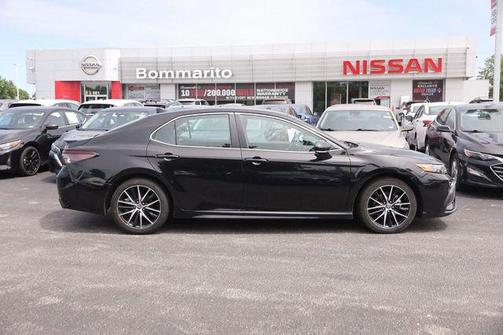 Midnight Black Metallic 2024 Toyota Camry SE