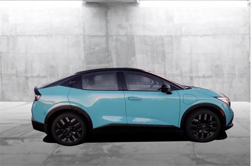 2026 Nissan Leaf PLATINUM+