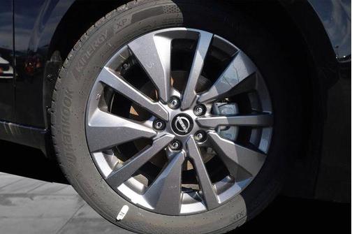 Super Black 2026 Nissan Sentra SL