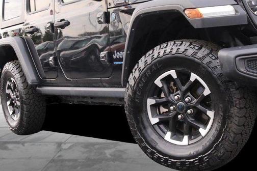 Black Clearcoat 2024 Jeep Wrangler 4xe Rubicon