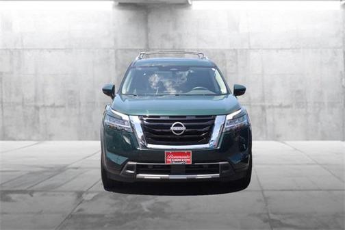2024 Nissan Pathfinder SL FWD