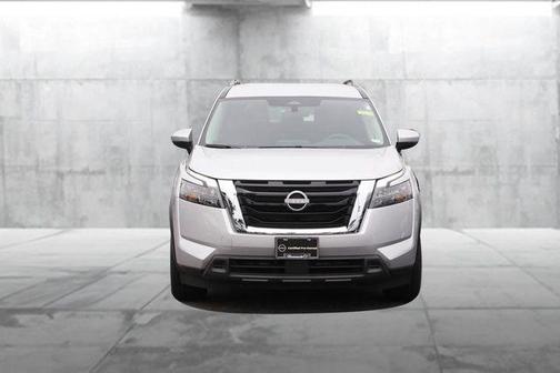 Brilliant Silver Metallic 2025 Nissan Pathfinder SV 4WD