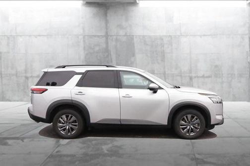 Brilliant Silver Metallic 2025 Nissan Pathfinder SV 4WD