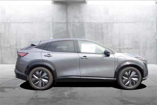 2025 Nissan ARIYA PLATINUM+
