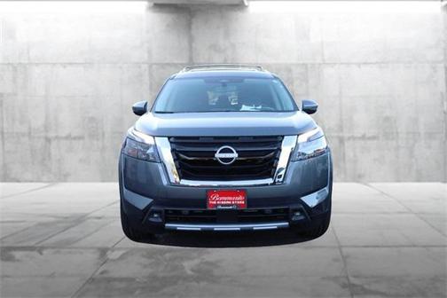 2025 Nissan Pathfinder Platinum 4WD