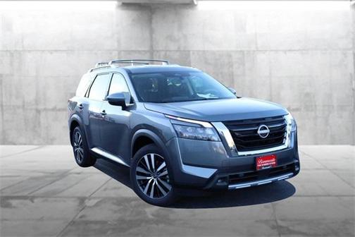 2025 Nissan Pathfinder Platinum 4WD