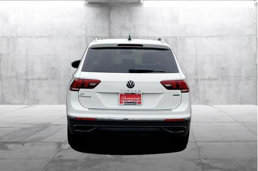 Pure White 2022 Volkswagen Tiguan 2.0T SE 4MOTION
