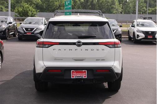 2023 Nissan Pathfinder SV 4WD