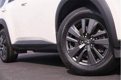 2023 Nissan Pathfinder SV 4WD