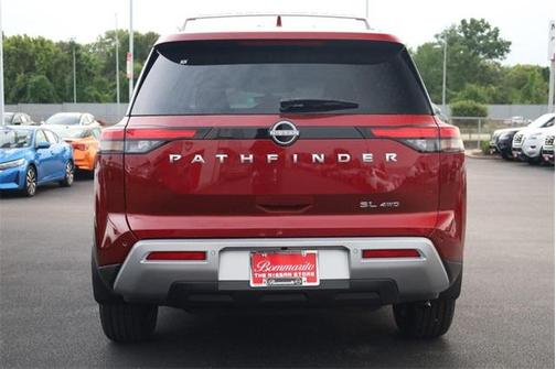 2025 Nissan Pathfinder SL 4WD