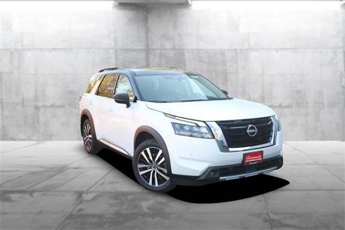 2025 Nissan Pathfinder Platinum 4WD