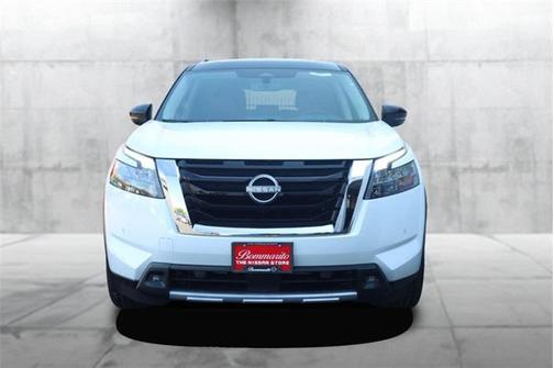 2025 Nissan Pathfinder Platinum 4WD