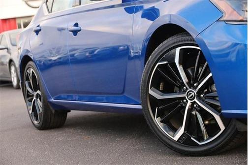 2025 Nissan Altima SR FWD