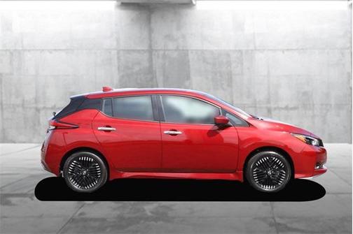 2024 Nissan Leaf SV PLUS