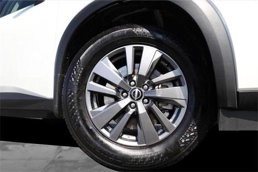 2024 Nissan Pathfinder SV 4WD