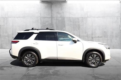 2024 Nissan Pathfinder SV 4WD