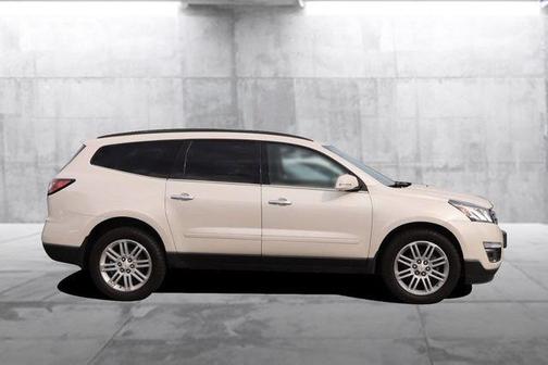 White Diamond Clearcoat 2015 Chevrolet Traverse 1LT
