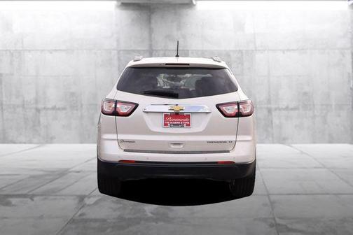 White Diamond Clearcoat 2015 Chevrolet Traverse 1LT