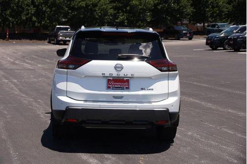 White Pearl 2025 Nissan Rogue SL